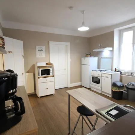 Appartement Dans Maison Au Centre Du Village, Commerces Et Commodites Plainfaing